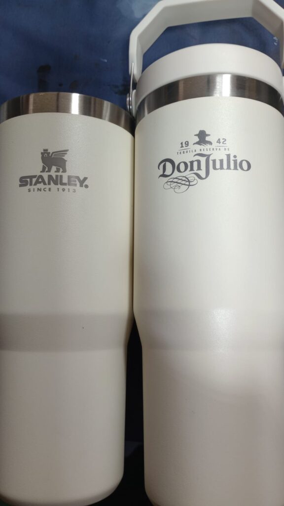 Sip in Style: Custom Pad Printing Thermos Bottles with Your Logo