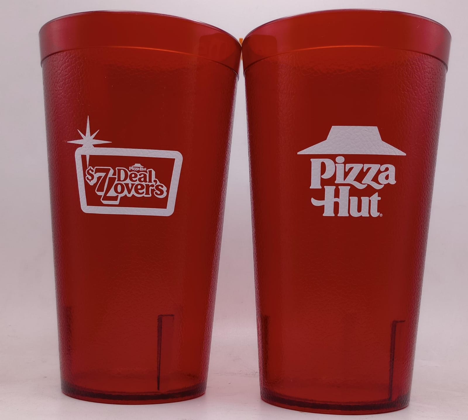 Elevate Your Events with Customized Red Plastic Cups: The Power of Cylindrical Screen Printing